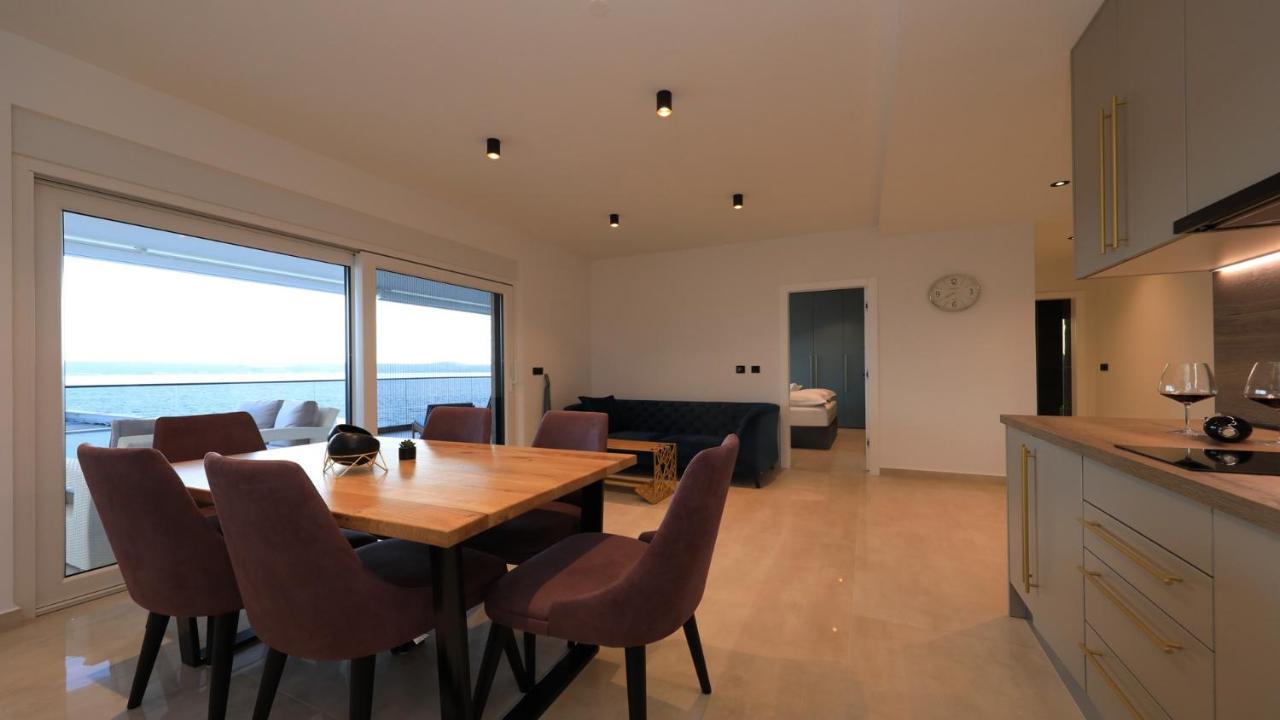 Adastra Apartments Maslenica Εξωτερικό φωτογραφία