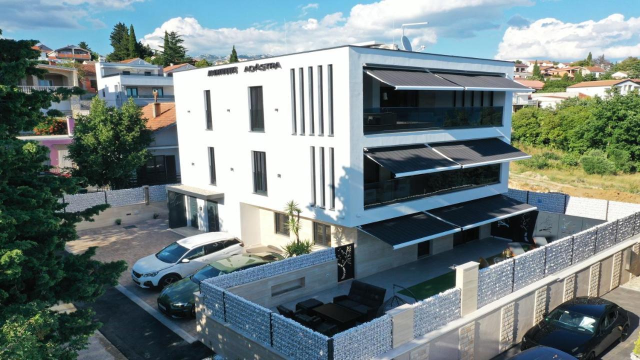 Adastra Apartments Maslenica Εξωτερικό φωτογραφία