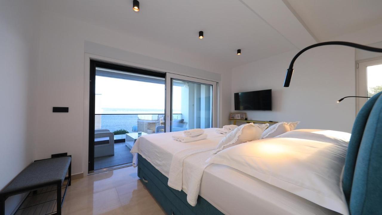 Adastra Apartments Maslenica Εξωτερικό φωτογραφία