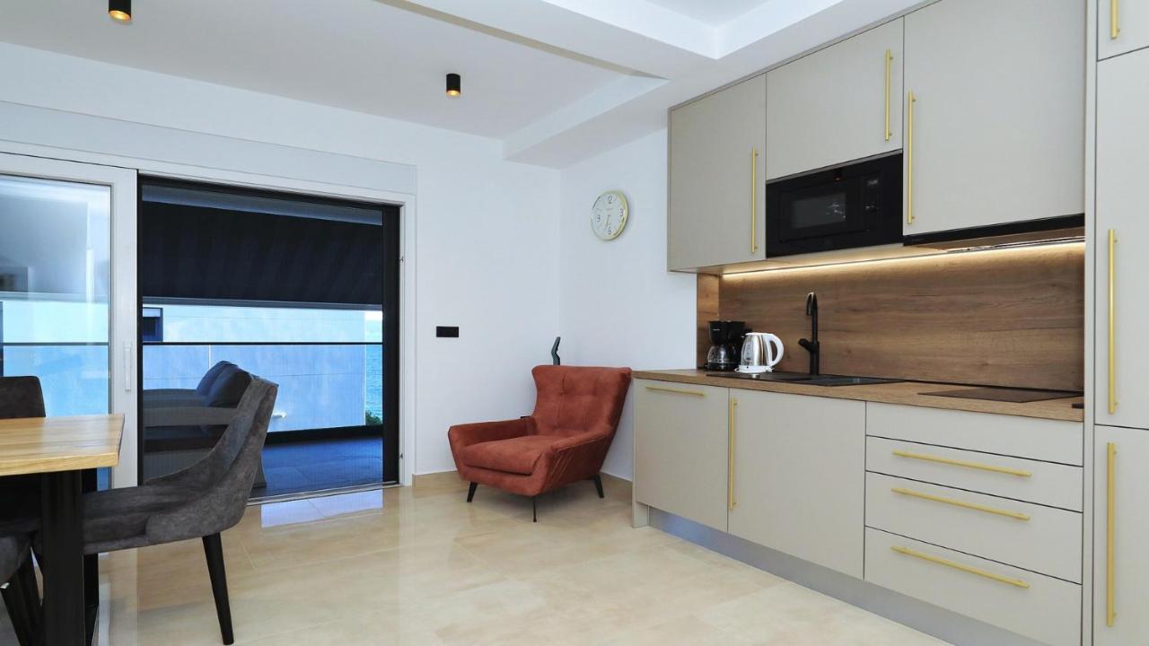 Adastra Apartments Maslenica Εξωτερικό φωτογραφία