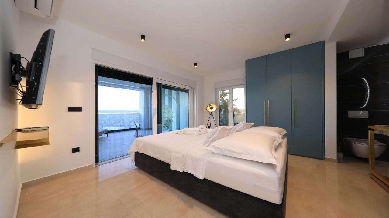 Adastra Apartments Maslenica Εξωτερικό φωτογραφία