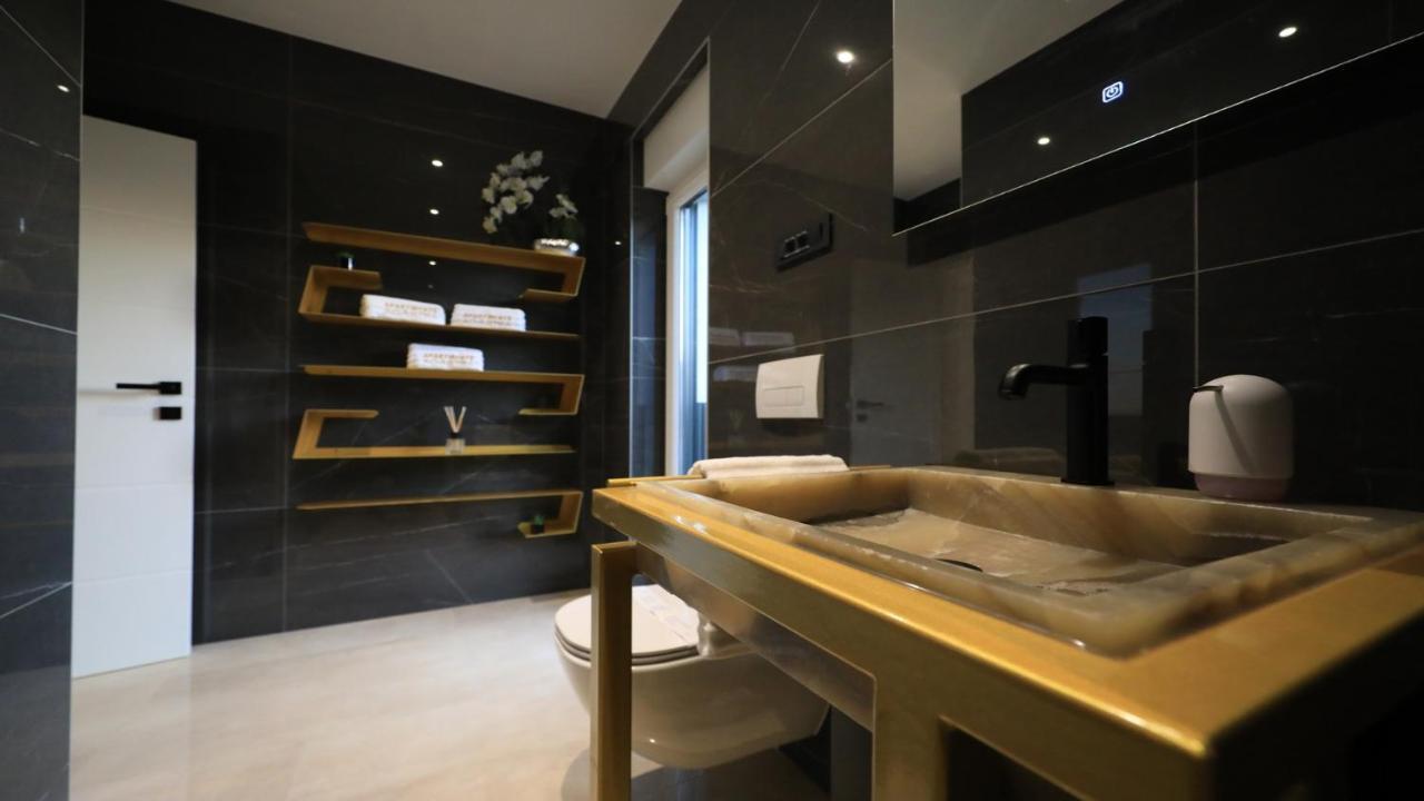 Adastra Apartments Maslenica Εξωτερικό φωτογραφία