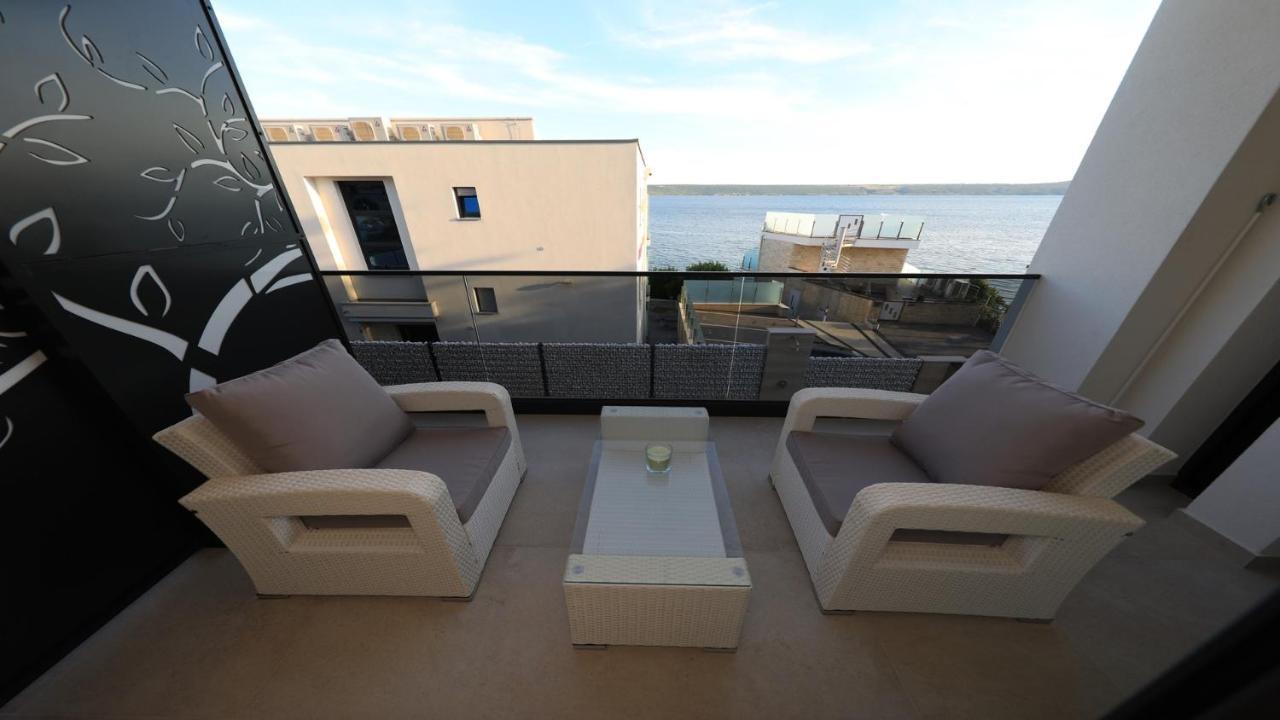 Adastra Apartments Maslenica Εξωτερικό φωτογραφία