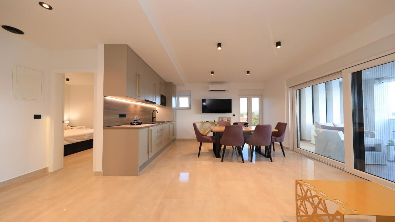 Adastra Apartments Maslenica Εξωτερικό φωτογραφία