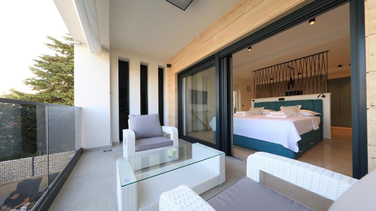 Adastra Apartments Maslenica Εξωτερικό φωτογραφία