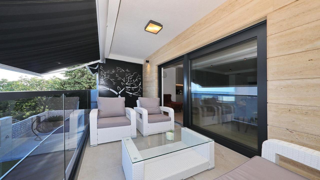 Adastra Apartments Maslenica Εξωτερικό φωτογραφία