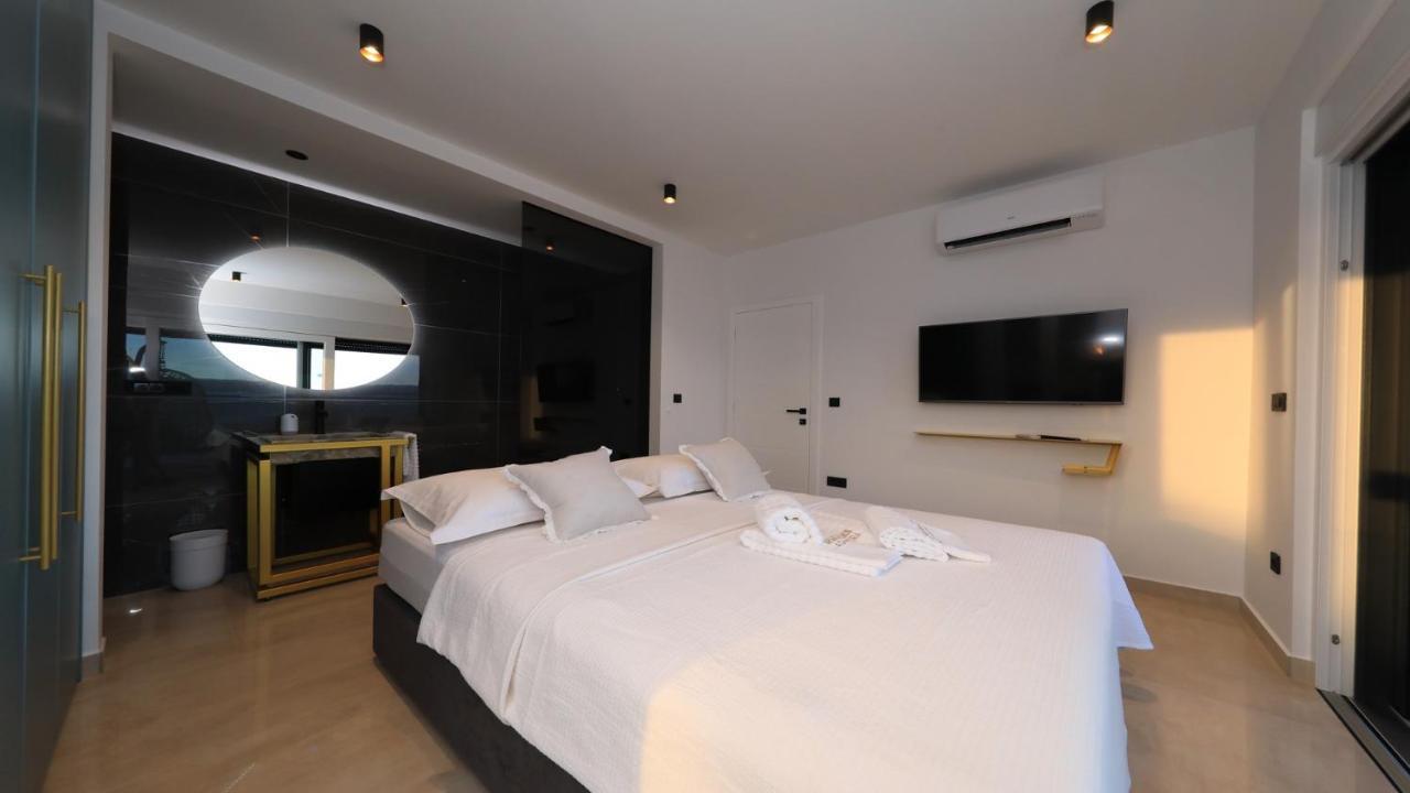 Adastra Apartments Maslenica Εξωτερικό φωτογραφία