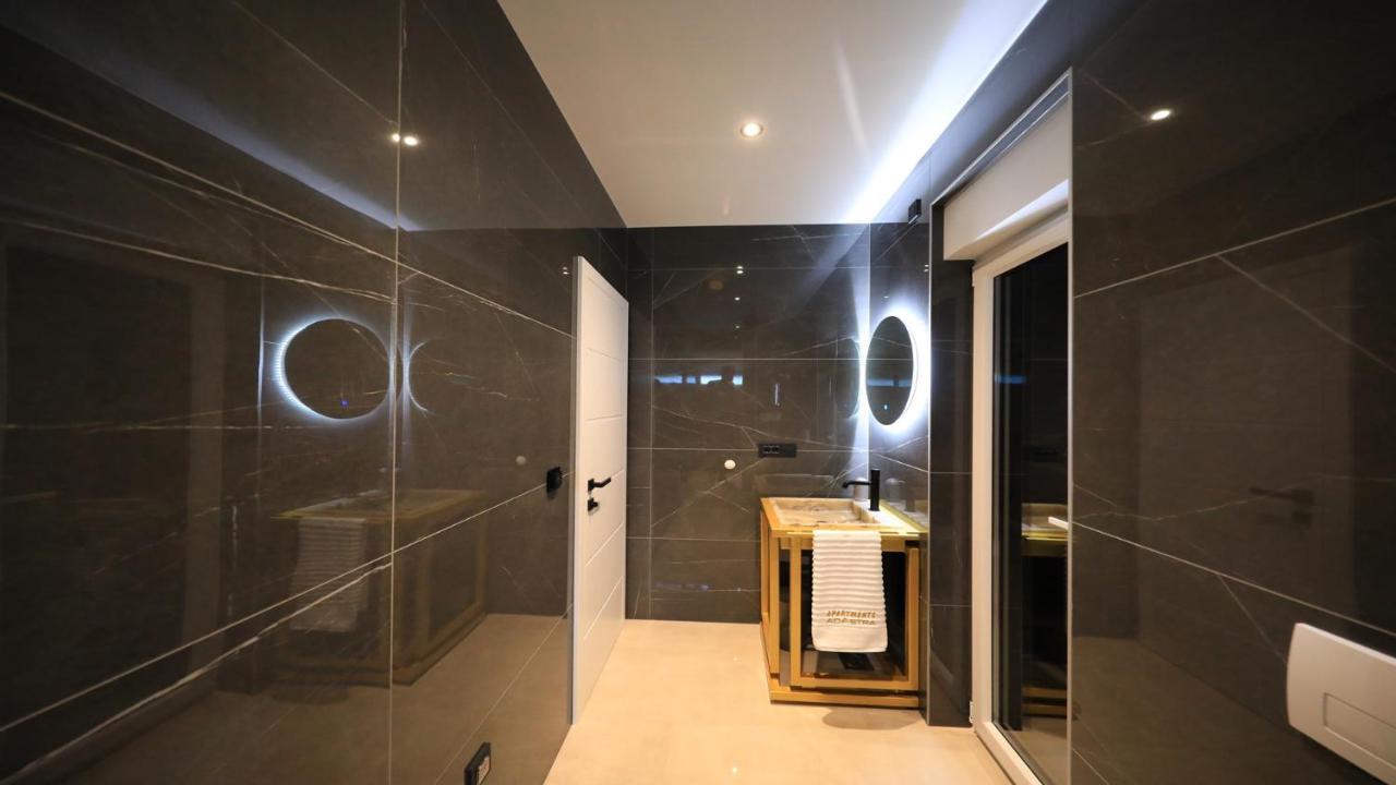 Adastra Apartments Maslenica Εξωτερικό φωτογραφία